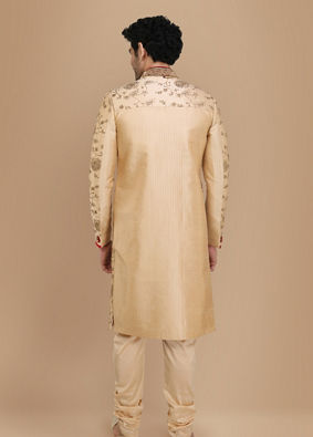 Majestic Embroidered Traditional Sherwani image number 2